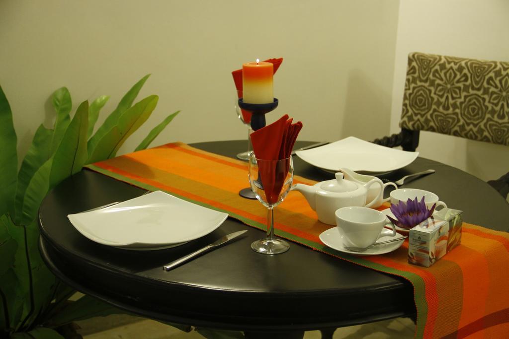 The Canes Boutique Hotel Colombo Exterior photo